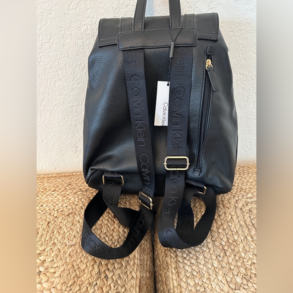 Calvin Klein Hudson Backpack Black Gold • Pebbled Faux Leather • NWT MSRP $178 - Picture 5 of 9